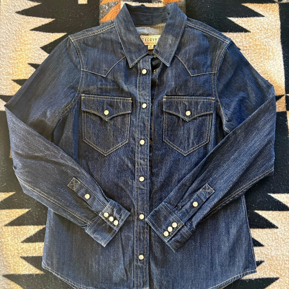 Tecovas women's denim button down